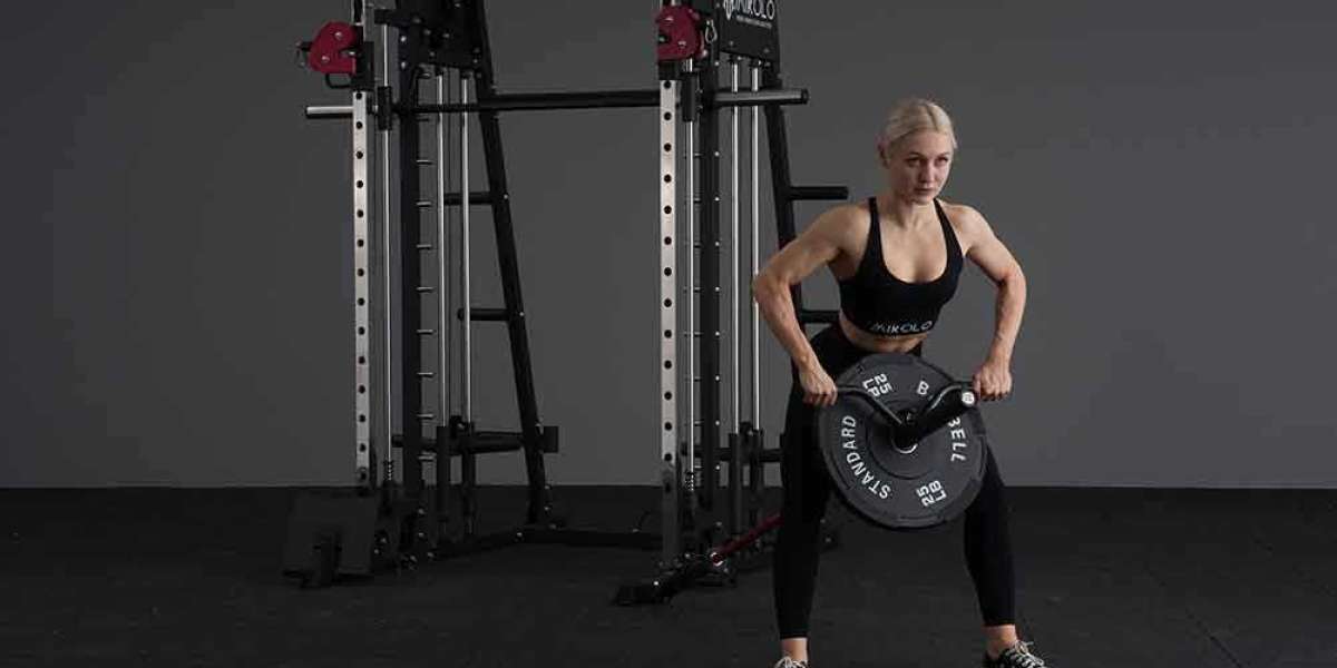 The Ultimate Guide to the Smith Machine: Benefits, Workouts, and Tips