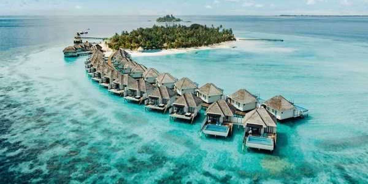 Escape to Maldives: Best Packages from Dubai in 2025